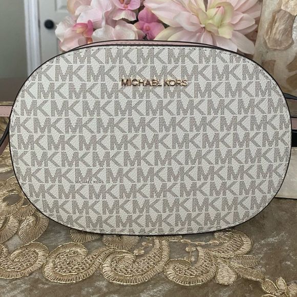 Michael Kors crossbody - Picture 6 of 13